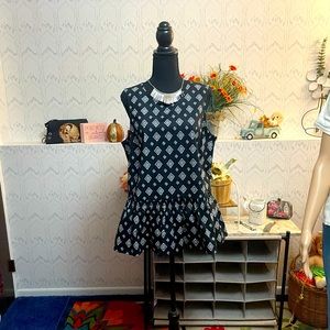 New with out tags it black with little white diamond shapes